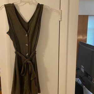 V Neck Sleeveless Romper